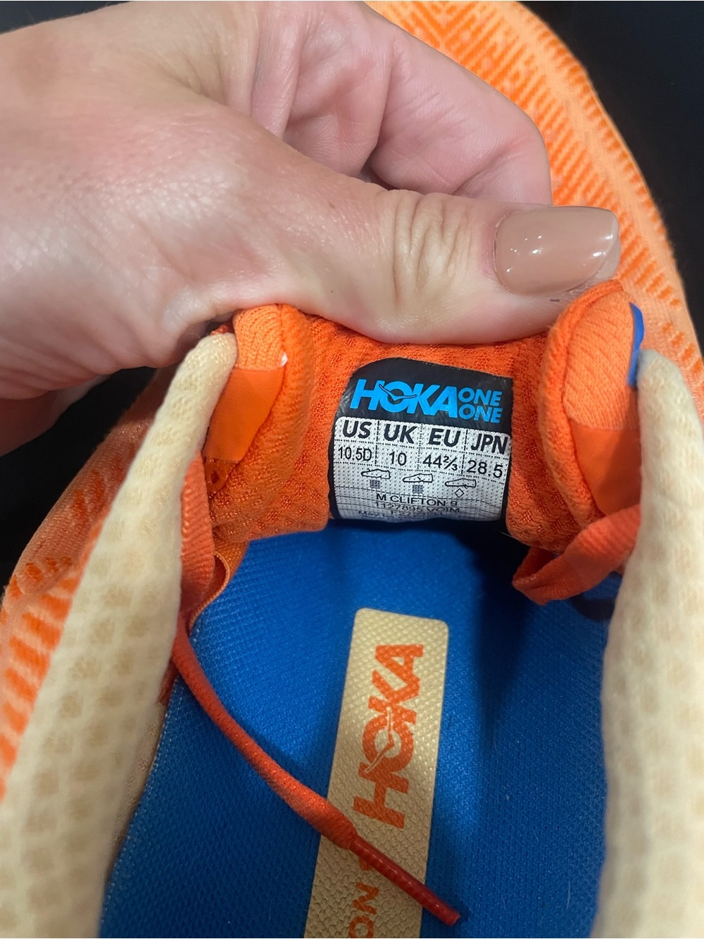 HOKA Clifton 9 men’s size 10.5 - Picture 8 of 8